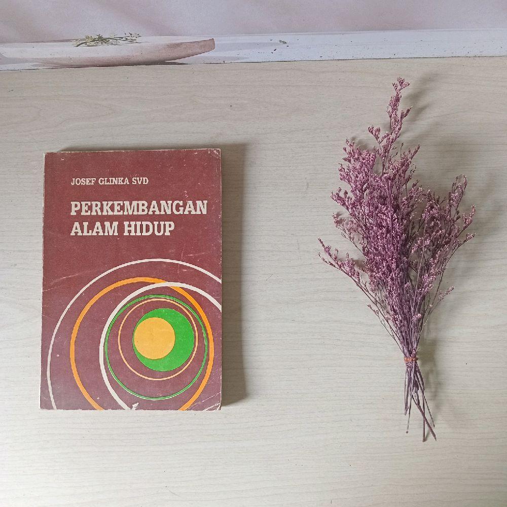 Perkembangan Alam Hidup : Josef Glinka