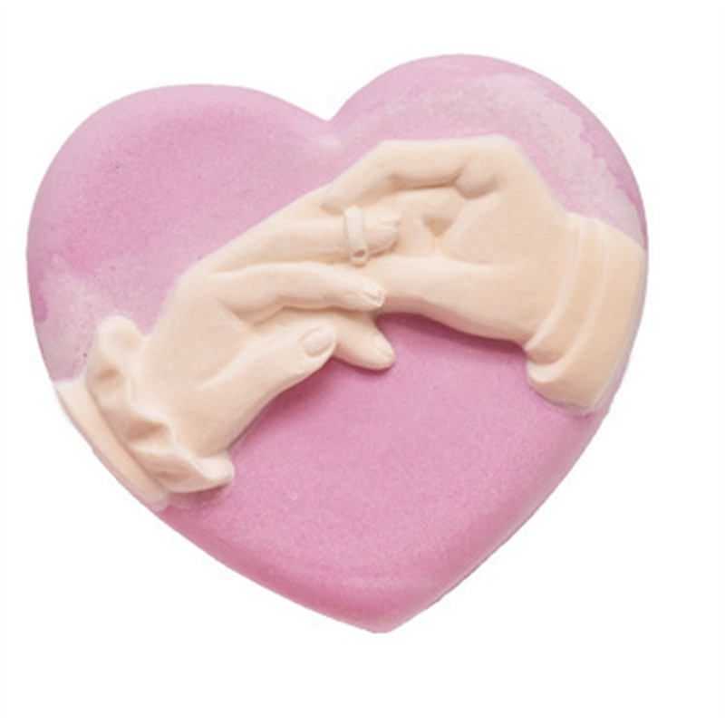 

3D Heartshaped Silicone Mold DIY Love Symbol Art Candle Plaster Soap Resin Chocolate Mold Valentine's Day Gift