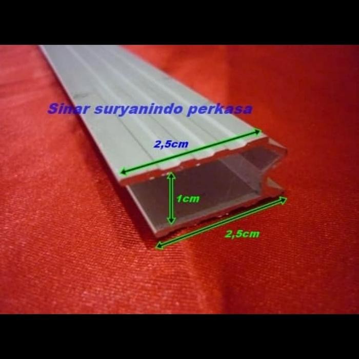 (BACA DESKRIPSI) List M alumunium hardcase / Lis u almunium hardcase / siku U hardcase