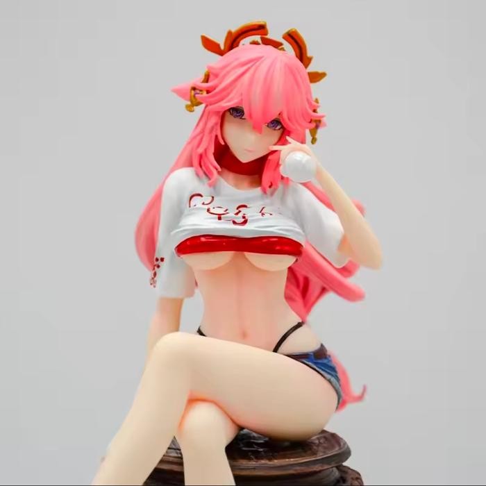 Pajangan Genshin Impact Yae Miko Figure