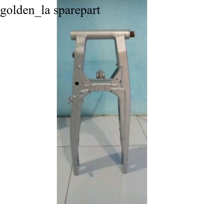 Arem sasis motor Yamaha Vixion OLD 3C1 barang original copotan