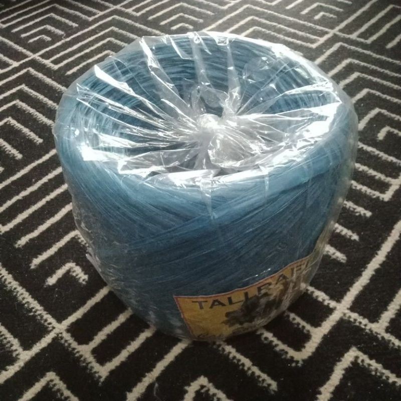 

Tali Rapia Cap Bunga Terompet 800 gr / Tali Rapia Praktis - ABM