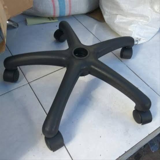 Kaki Kursi Kantor Pakai Roda