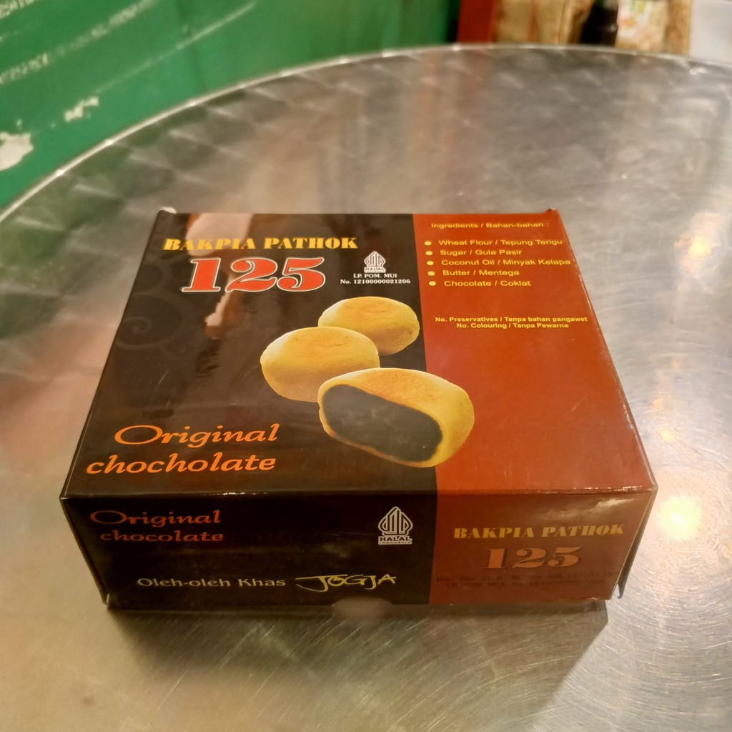 

Bakpia Pathok 125 - Bakpia kering Original Chocolate isi 20 Free Vakum Khas Jogja
