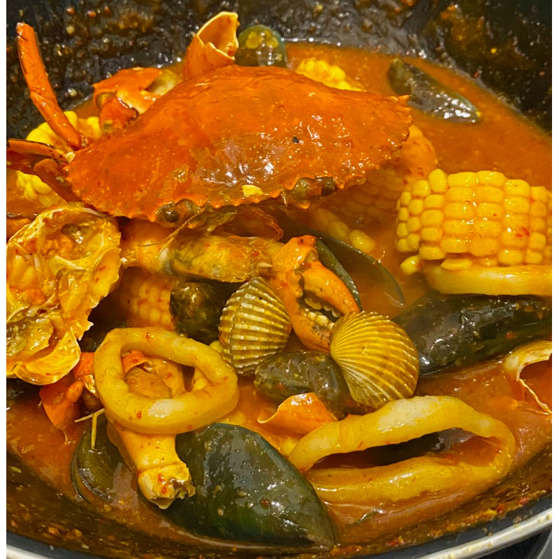 

Seafood Bancakan Lengkap Porsi 2-3 orang