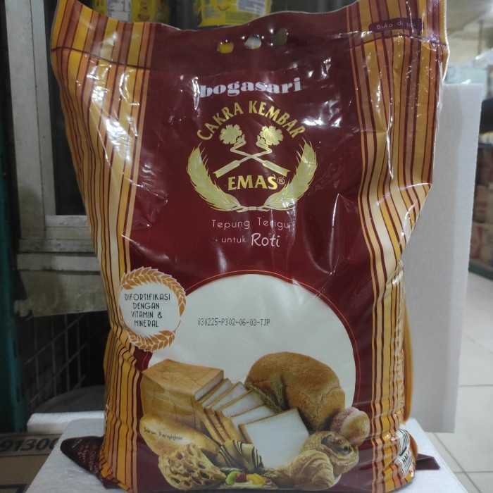 Bogasari Cakra Kembar Emas Roti 5 Kg