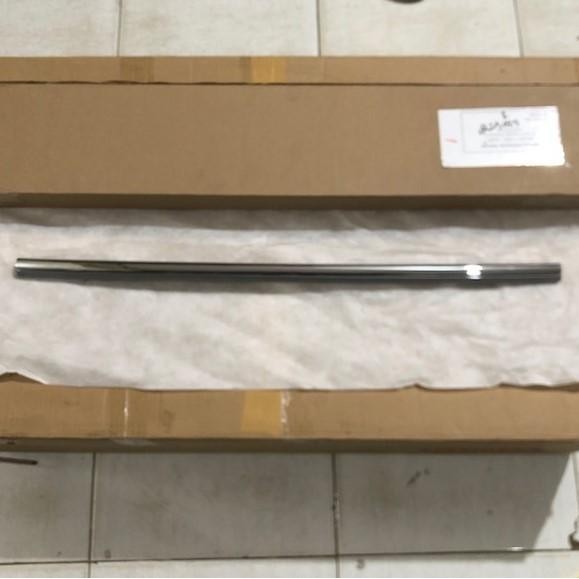 LIST BUMPER DEPAN Moulding Bumper Tengah CRV TURBO FACELIFT Original