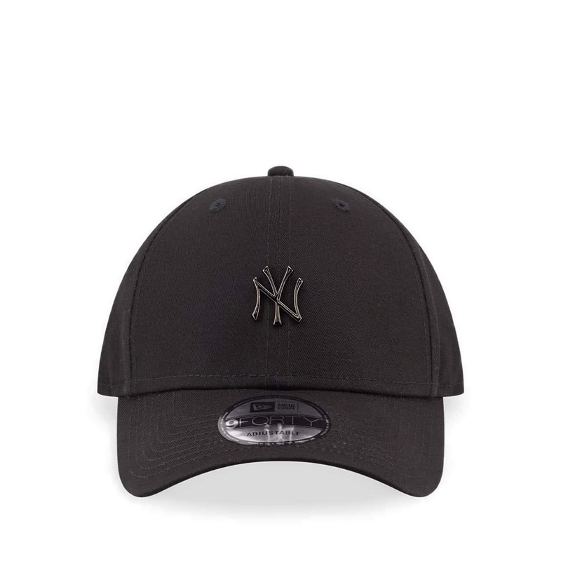 New Era 940 New York Yankees Mini Metal Badge Unisex Cap - Black