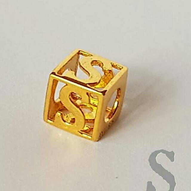 liontin emas asli kadar 875 huruf s square