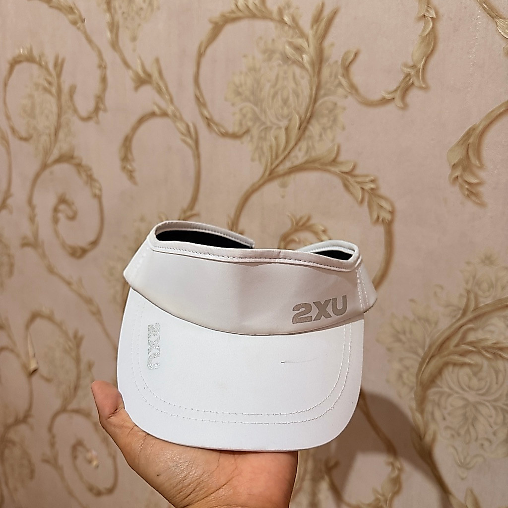 preloved topi 2xu