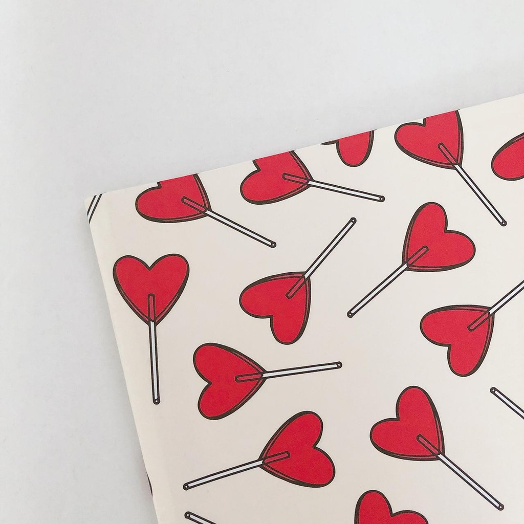 

Kertas Kado Permen Love Hati