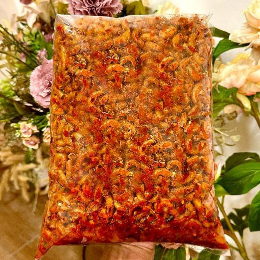 

Makaroni pedas daun jeruk 500gr makaroni