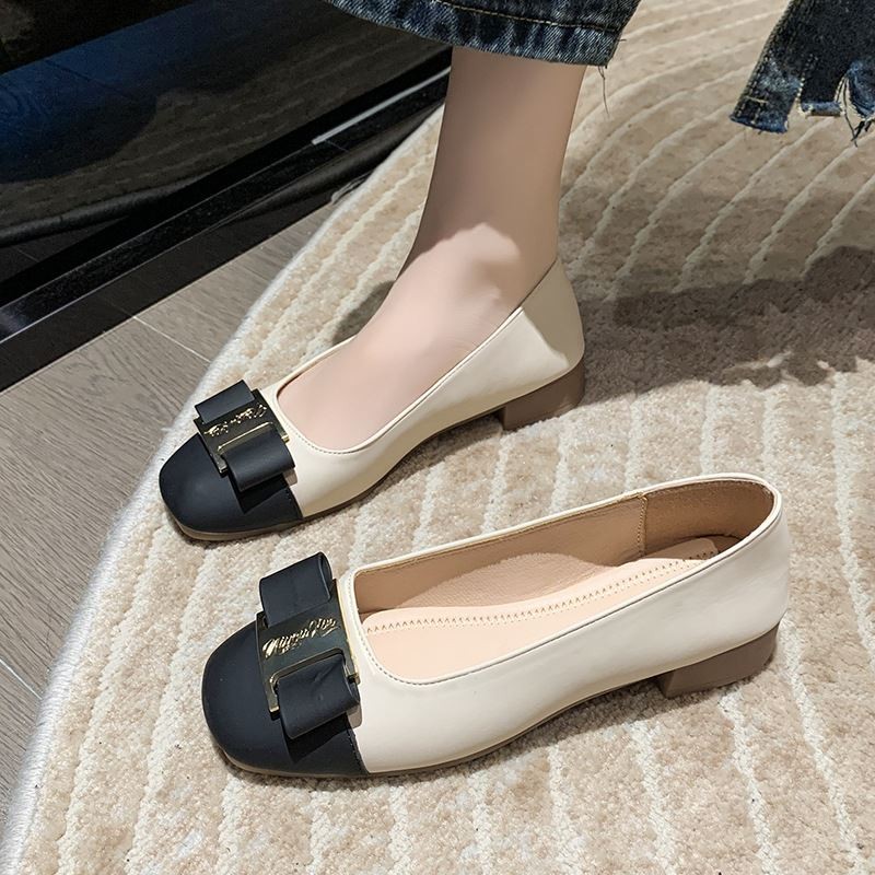 Sepatu Flat Shoes Putih Wanita Kekinian Korean Style Flat Shoes Karet Wanita Jelly Empuk Remaja Pere