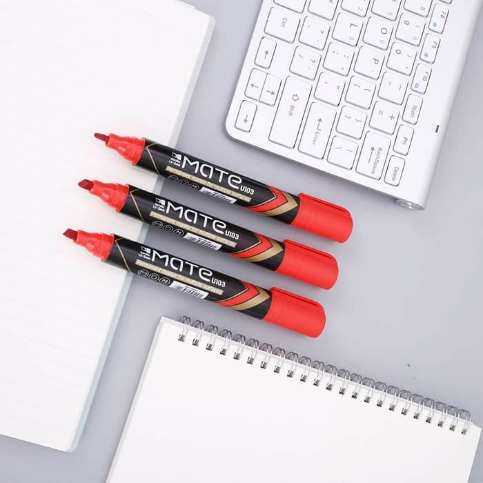 

Deli Ink Refilling Permanent Marker Red