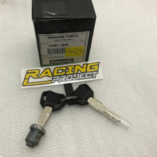 Kunci Tangki KLX 150 & KLX 250 - Original Kawasaki