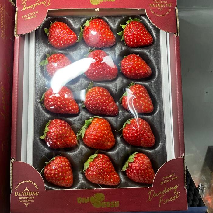 

Promo strawberry super red dino | Buah strawberry dino pack