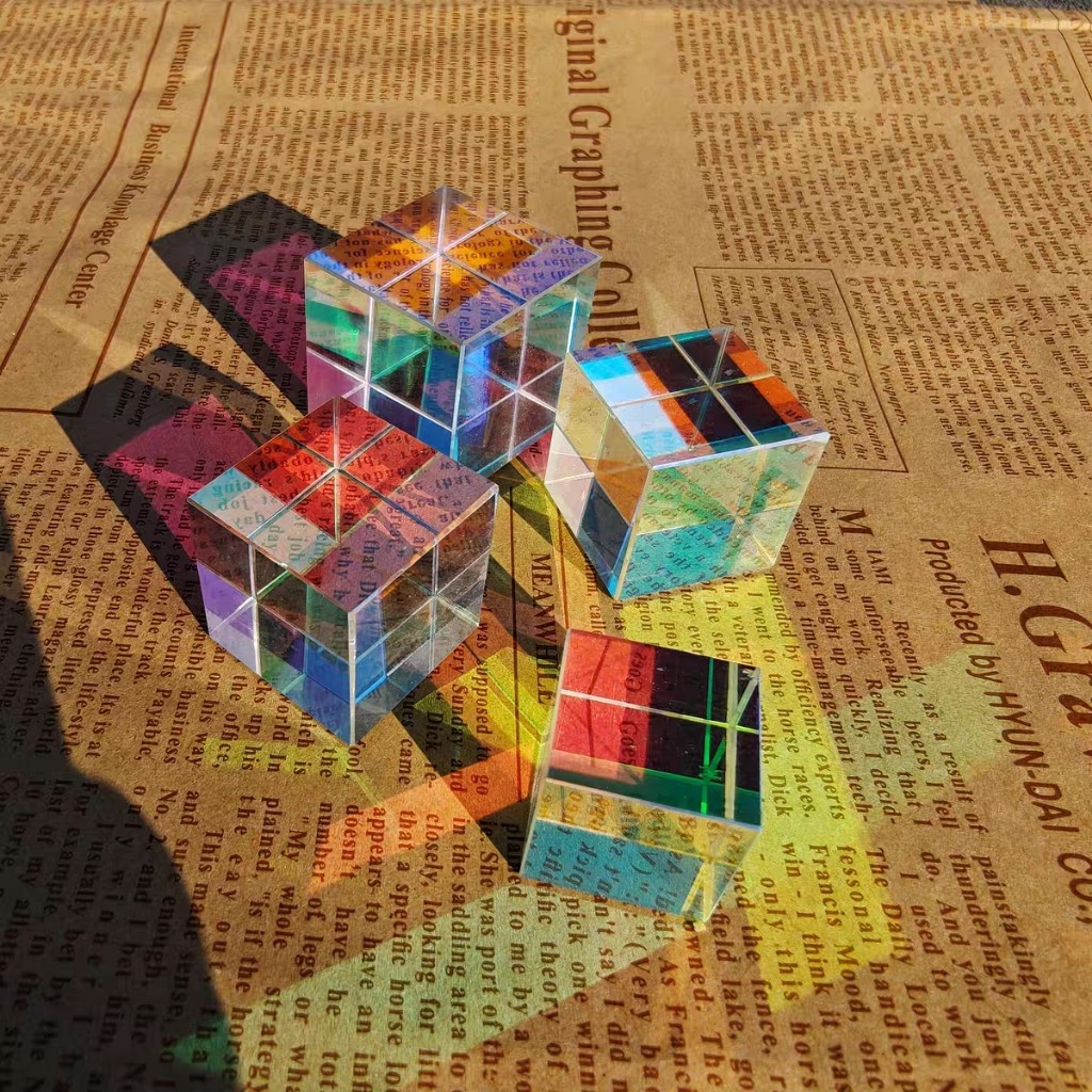 TERLARIS Prisma Kubus Pelangi Dekorasi Meja Prisma Pengurai Cahaya Six Sided Brigh light Bright Ligh