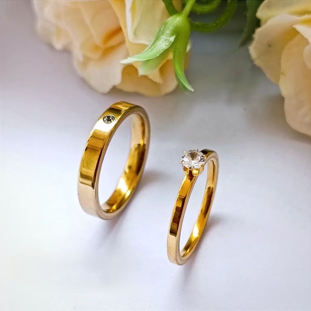 Cincin Kawin Titanium Gold Wedding Ring Pria Wanita
