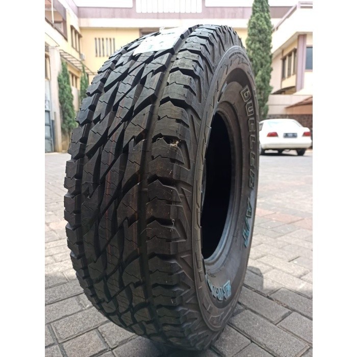 TERLARIS Bridgestone Dueler AT D697 265/65 R17 Ban Mobil