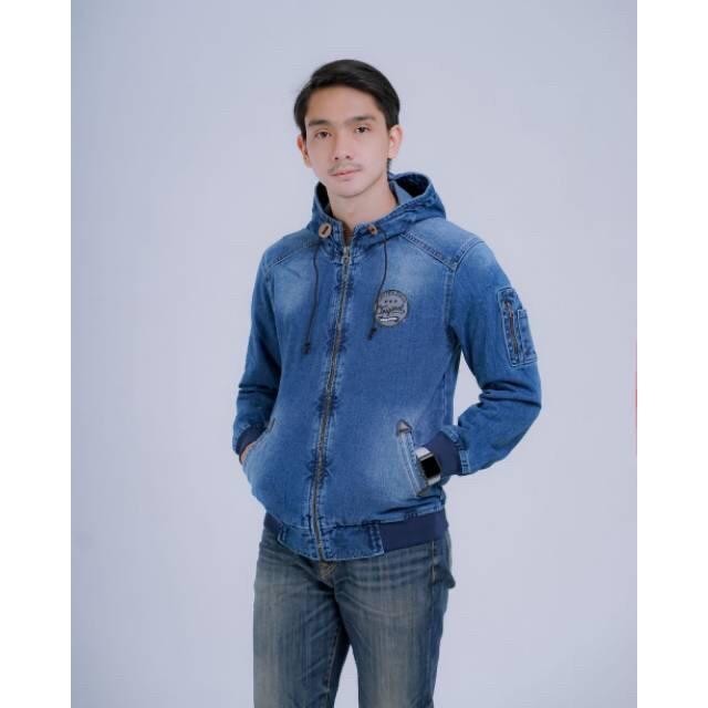 Jaket bomber jeans topi bahan denim pria dan wanita