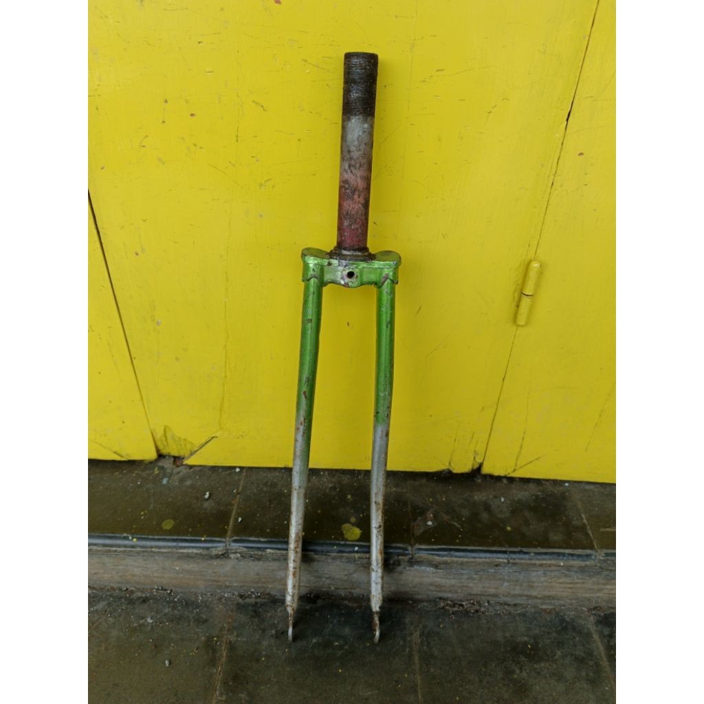 fork sepeda balap 27 second layak pakai