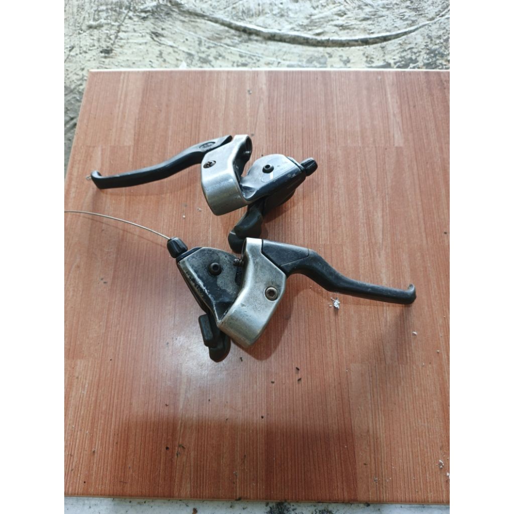 shifter sepeda mtb jadul shimano sti 7 speed second ada minus