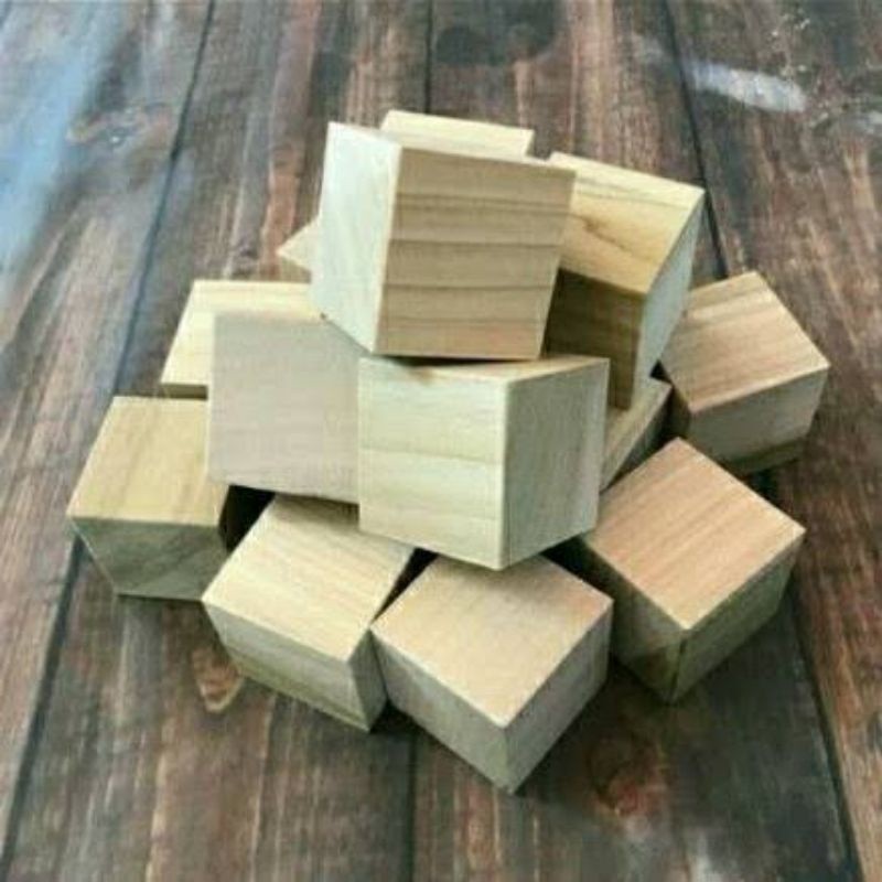 kubus kayu / balok kayu / kayu kotak 4x4 cm