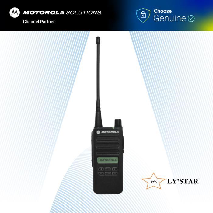 HT Motorola XiR C2620 C 2620 VHF UHF 350 403 MHz HT Analog Digital DMR - VHF