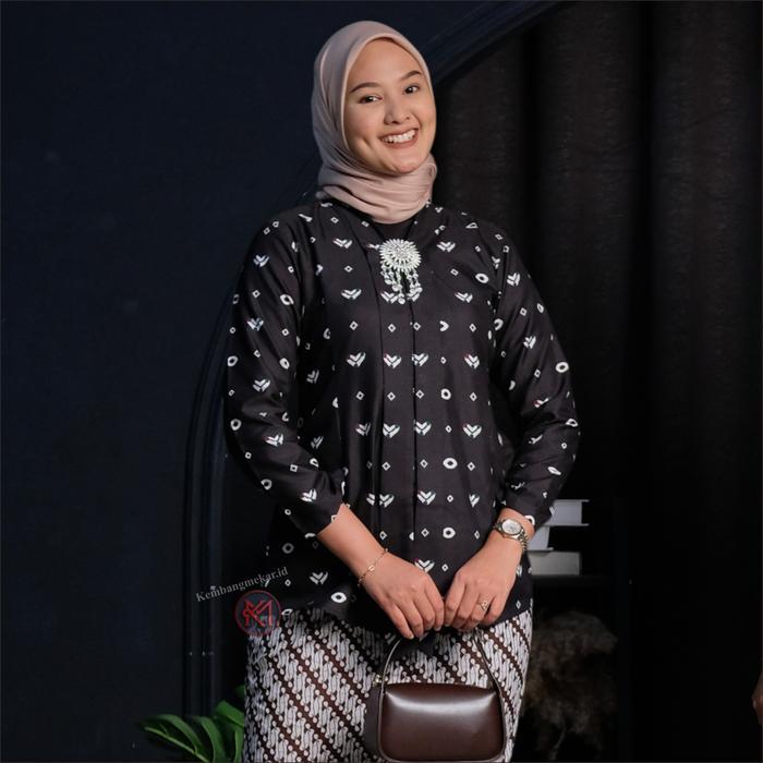 Kebaya Kartini Jumputan Hitam / Baju Tradisional / Kebaya Jawa  Dress - Hitam, L