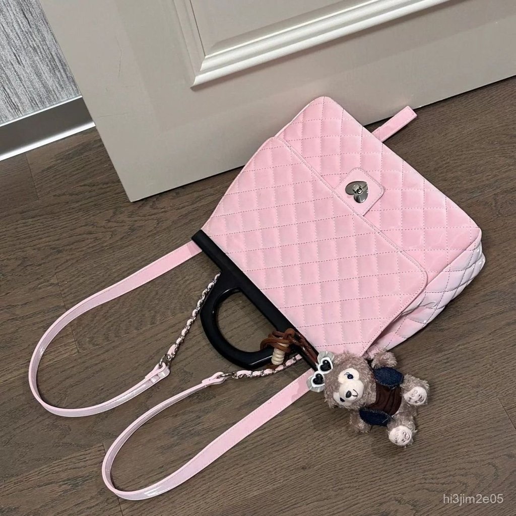 Quilted Chanel Style Large Capacity Backpack Pink Bag Sweet Girl Style141-inch computer compatible v
