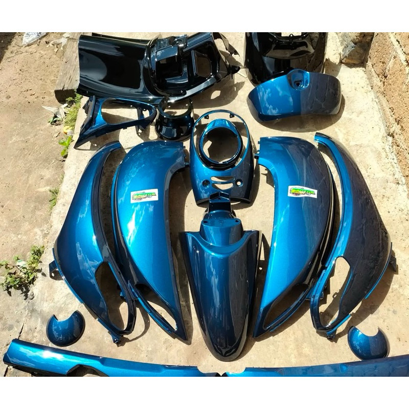 Cover full set body halus scoopy fi esp tahun 2013 2014 2015 2016 warna costem biru langit .