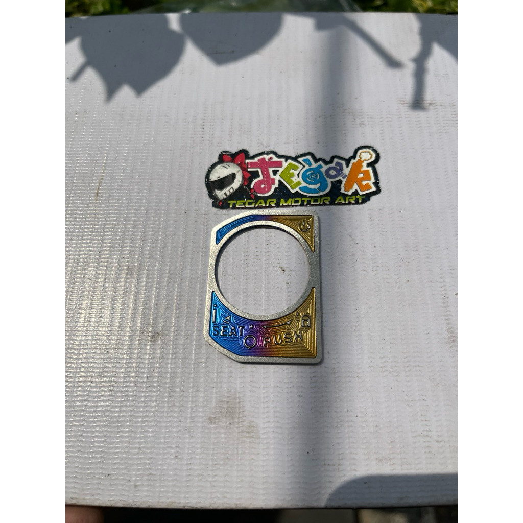 Emblem kunci keyless Vario 160 pcx 160 titanium made in vietnam