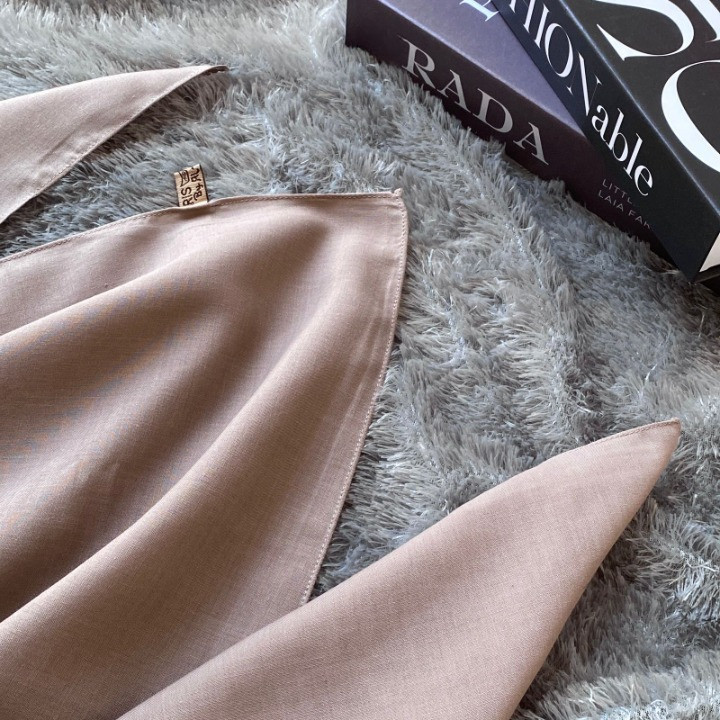Hijab Paris Premium Almahira Terlaris Shopee Bahan Halus Berkualitas Hijab Segiempat Paris Premium A