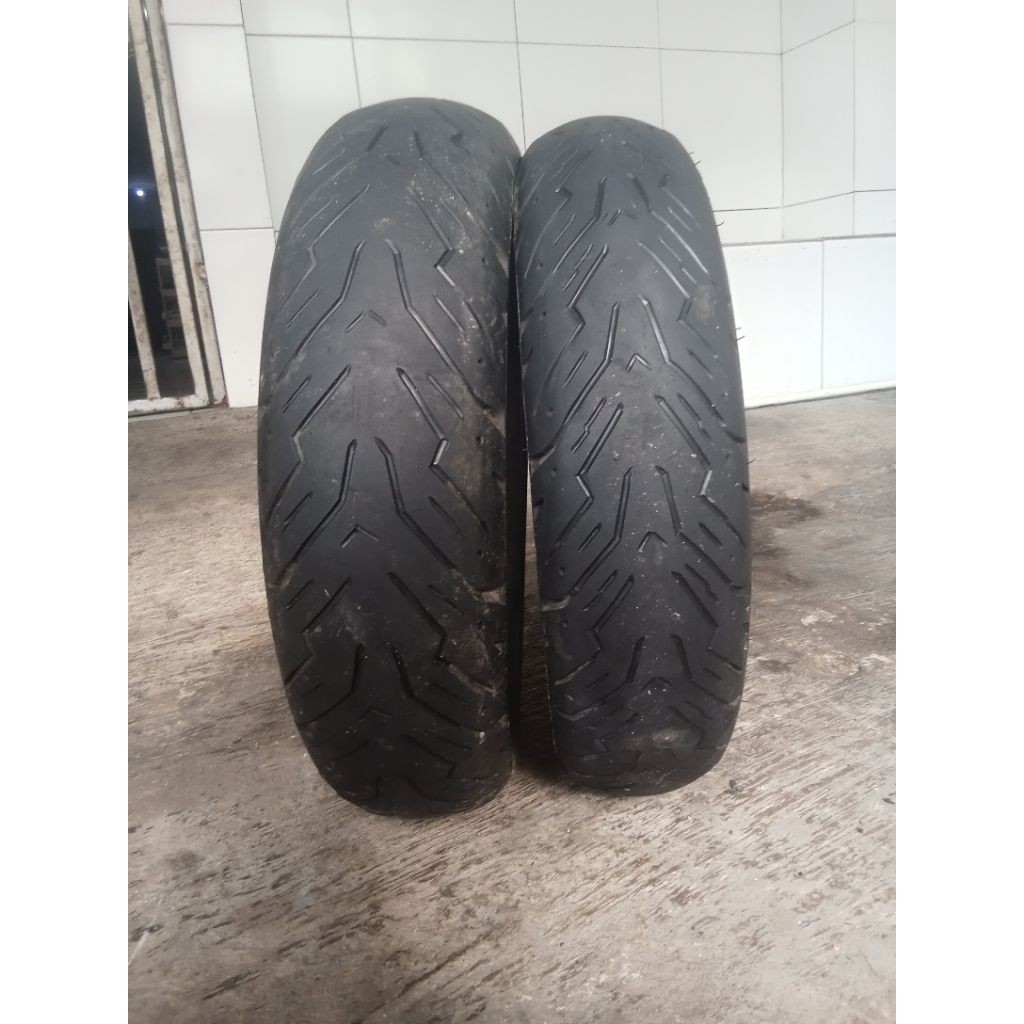 ban Pirelli  bekas NMAX sepasang tubless