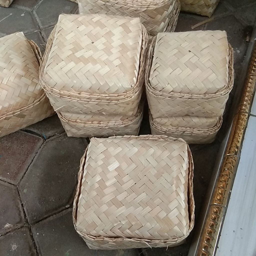 besek bambu grosir termurah/ box catering makanan,dll Hampers