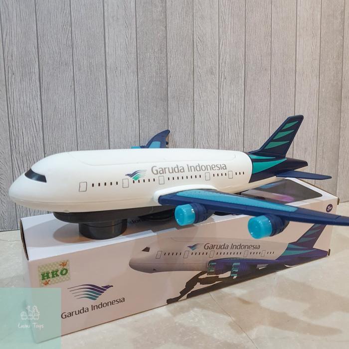 Mainan Pesawat Garuda Indonesia Baterai Light & Sound A330-130GA Lampu - Garuda A330-130GA