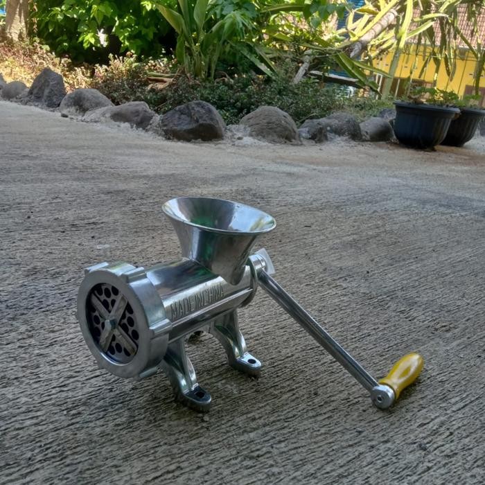 Mesin Cetak Pakan No.12 Dengan Pulley Pencetak Pelet Ayam Ikan Burung Co