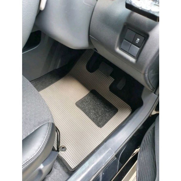 Karpet Daihatsu Rocky