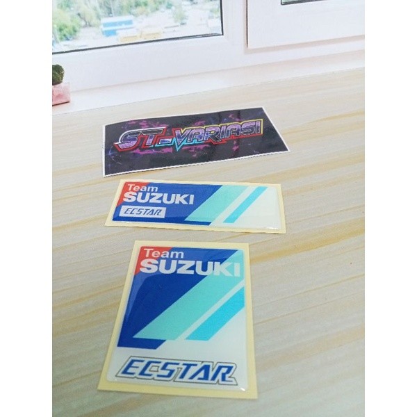 STIKER EMBLEM TIMBUL TEAM SUZUKI ECSTAR