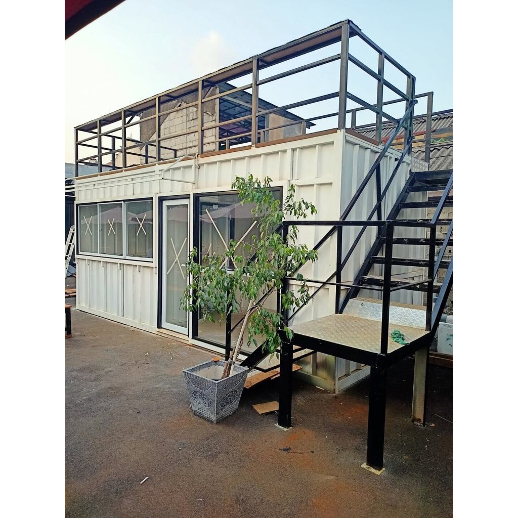 Booth Container cafe 2 lantai custom