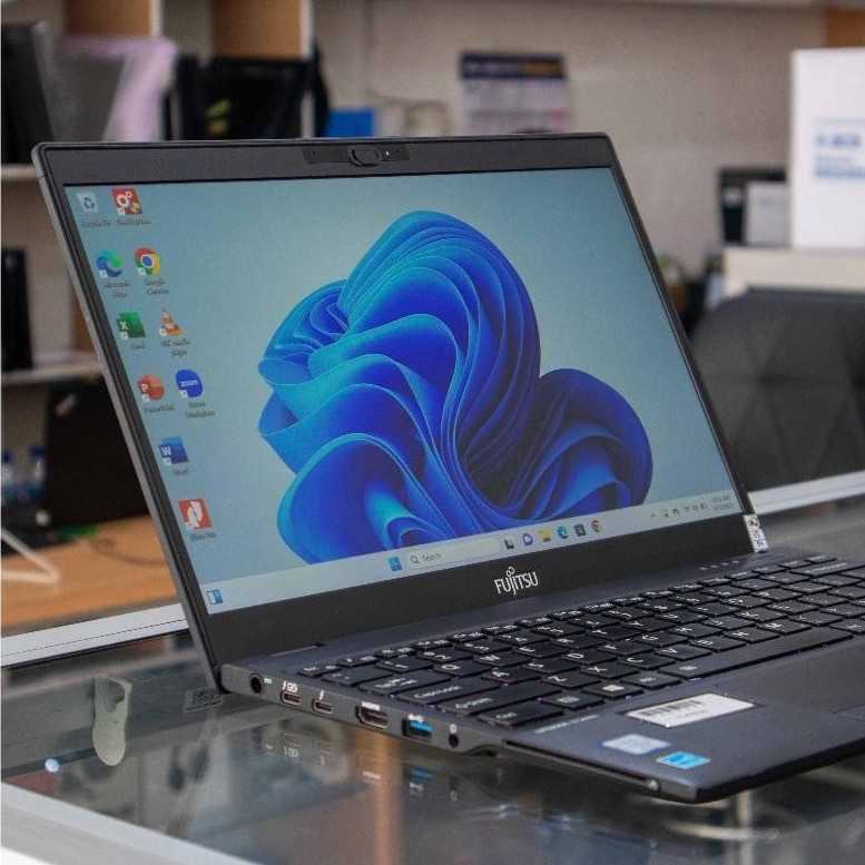 LAPTOP FUJITSU U939 Ultra Slim Original