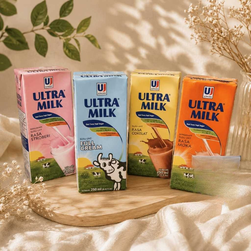 ZOEWSHOP Susu Ultramilk 200ml FullCream Strawberry Chocolate