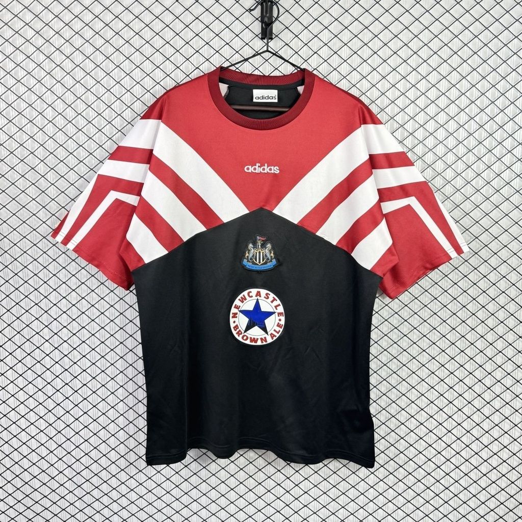 1995 / 96 Jersey pelatihan Newcastle lengan pendek jersey retro