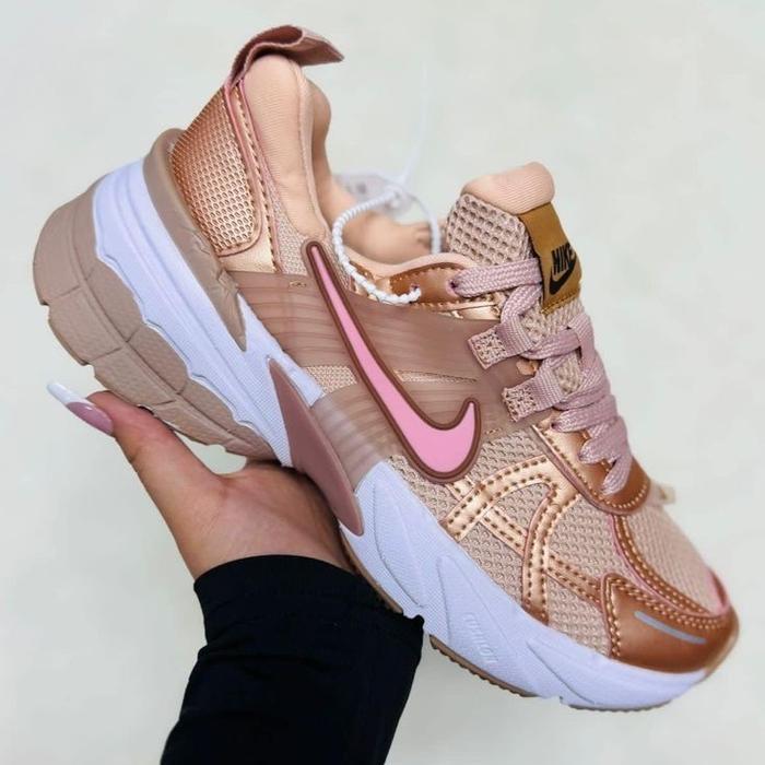 Sepatu Running Zoom V2K Runtek Pink Gold -