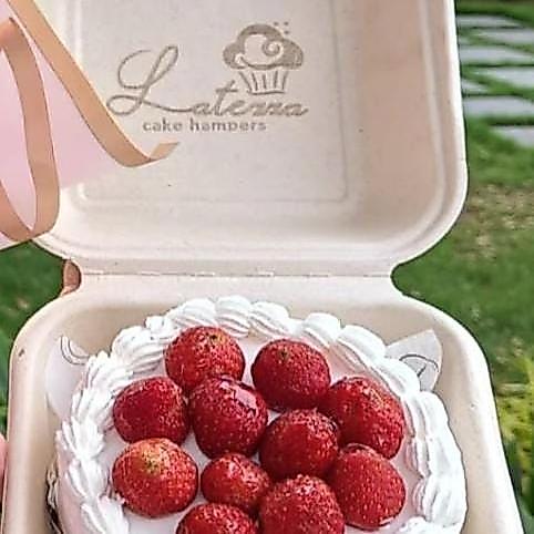 Toramartt Lunch Box Strawberry Korean Cake Kue Ultah Kecil Kado Ultah Cake Buah Cake Vanilla Coklat