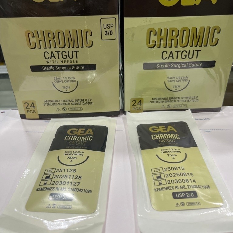 benang chromic gea 3-0/2-0 cutting 32mm1/2 circle