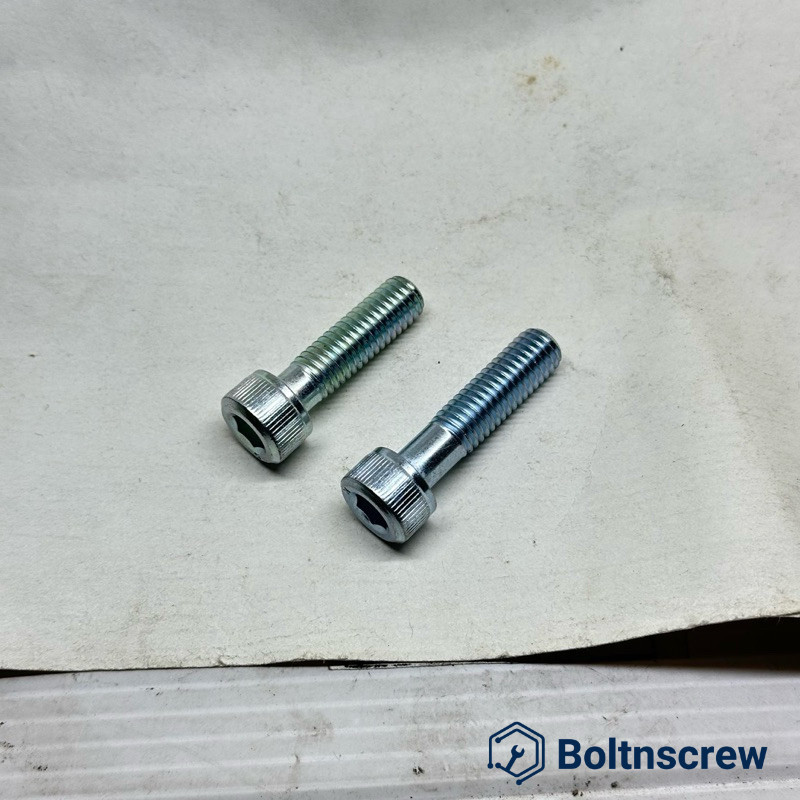 Bolt Socket M8X32 M8X28 Baut 12 L Panjang 28Cm 32Cm Original Ahm Baut Stang Step Porek Dll - Produk 