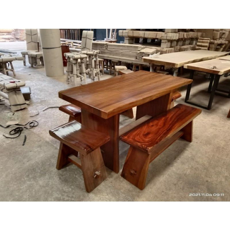 Meja makan cafe resto kayu trembesi utuh tanpa sambungan 1 set lengkap meja 120x60-70x6