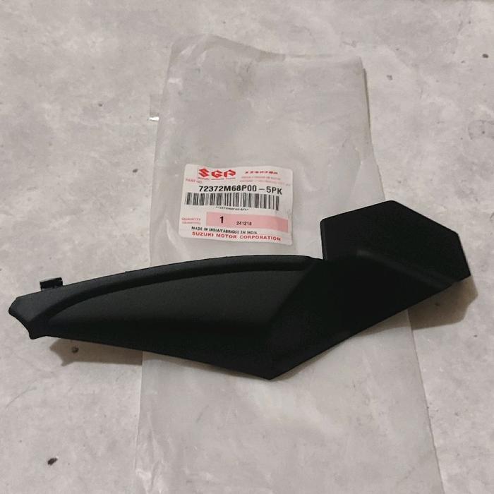 Garnish ujung cowl baleno hatchback asli SGP - Kanan