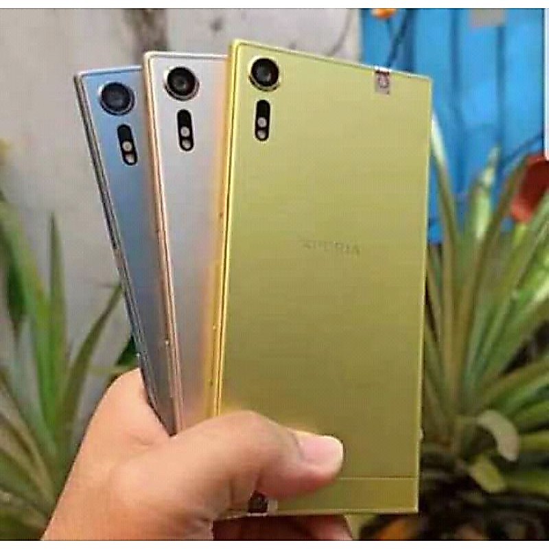 SONY XZs DOCOMO RAM 4 GB FREE CASE
